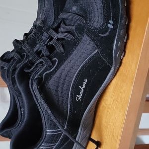 Skechers size 8 womens